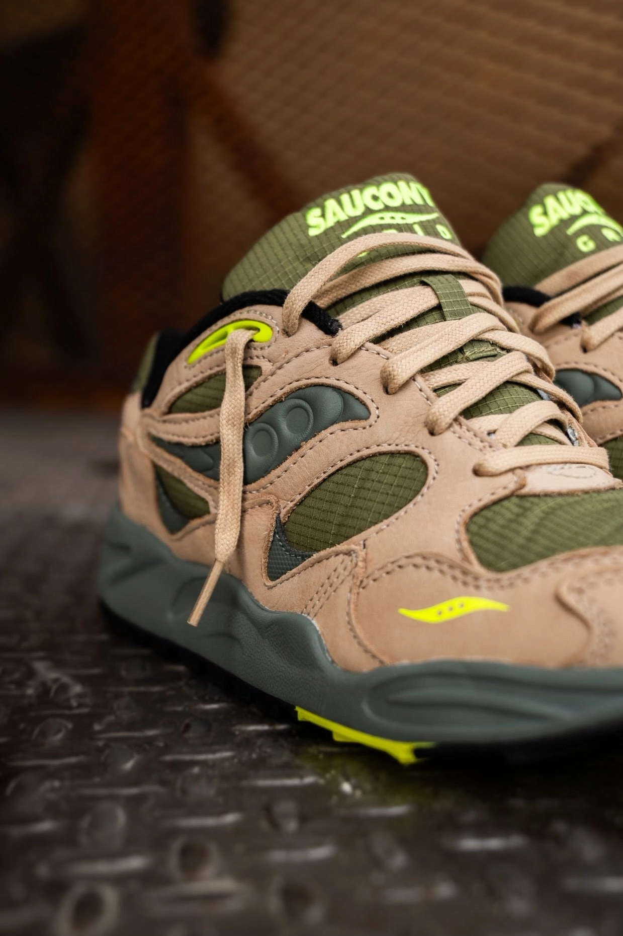 Mens Saucony Grid Shadow 2 Premium (Avocado/Volt) Saucony versatile athletic footwear