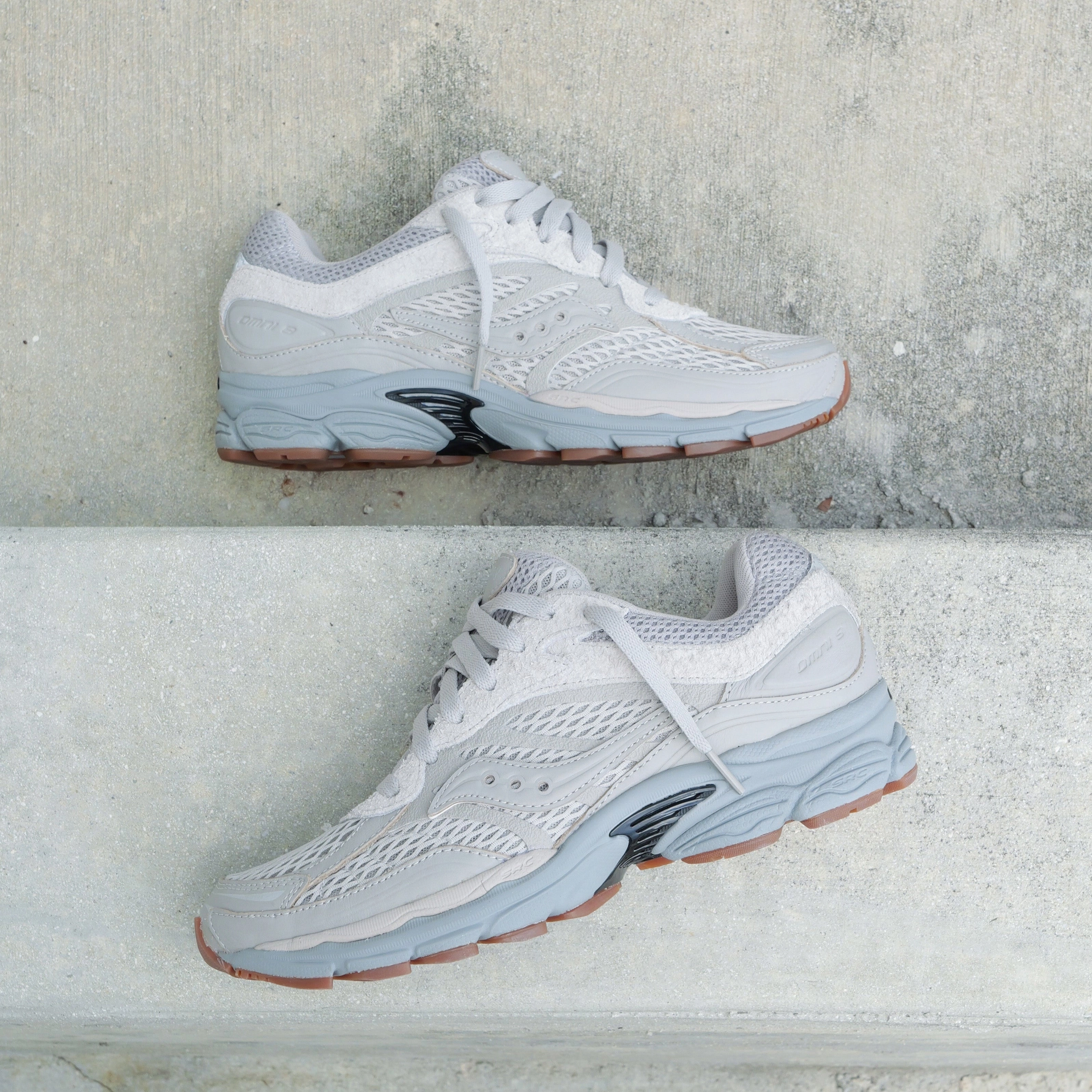 Mens Saucony ProGrid Omni 9 (Crafted Grey) Saucony versatile athletic footwear