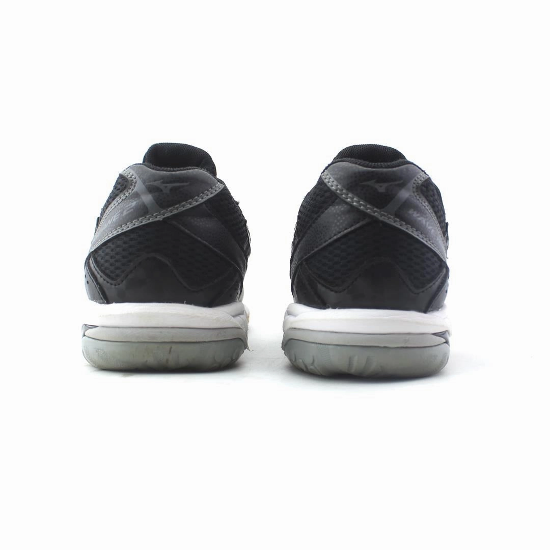 MIZUNO WAVE HURRICANE 2 Mizuno sport shoe styles