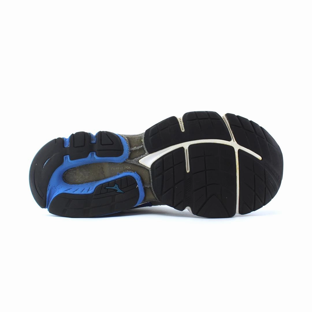 MIZUNO WAVE INSPIRE 13 Mizuno sport shoe styles