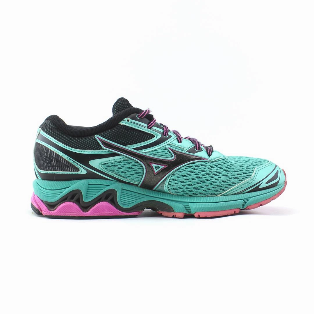MIZUNO WAVE INSPIRE 13 Mizuno sport shoe styles