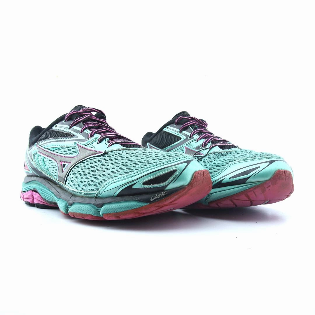 MIZUNO WAVE INSPIRE 13 Mizuno sport shoe styles