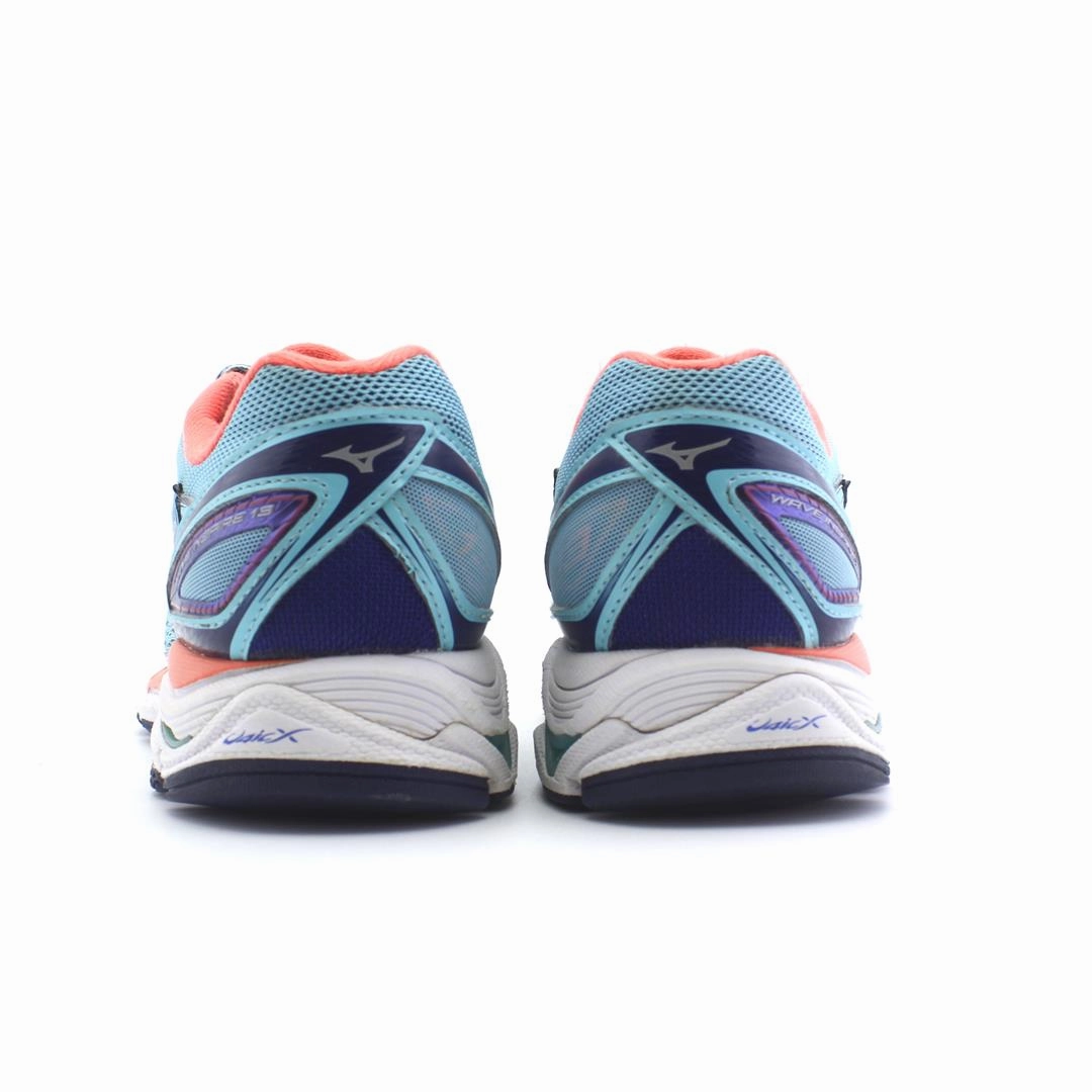 MIZUNO WAVE INSPIRE 13 Mizuno sport shoe styles