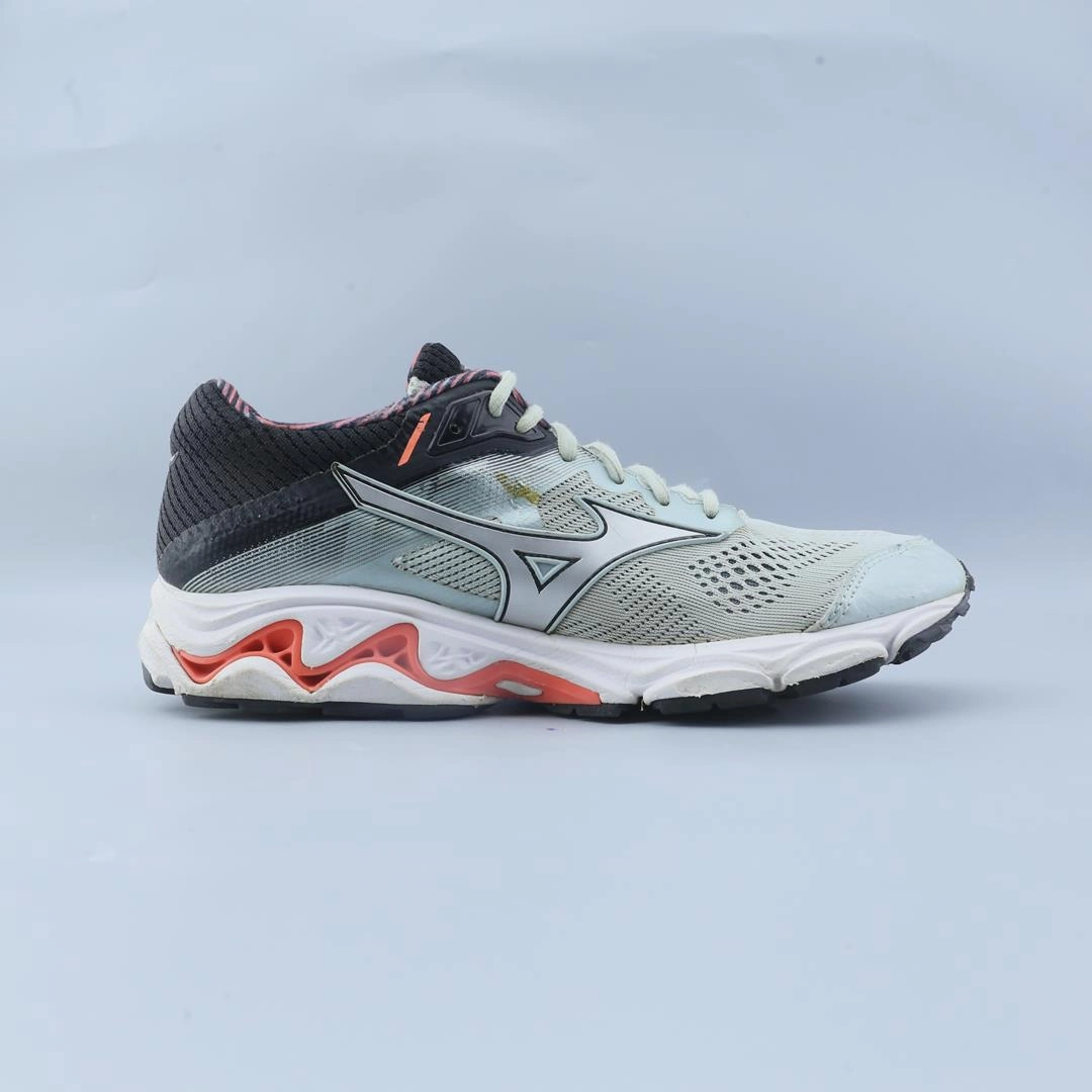 MIZUNO WAVE INSPIRE 15 Mizuno sport shoe styles