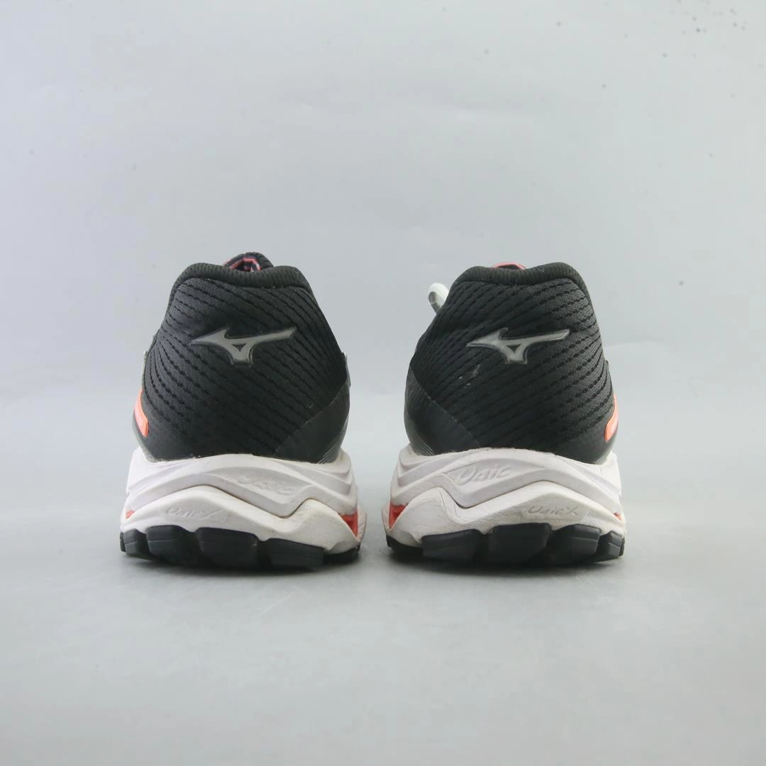 MIZUNO WAVE INSPIRE 15 Mizuno sport shoe styles