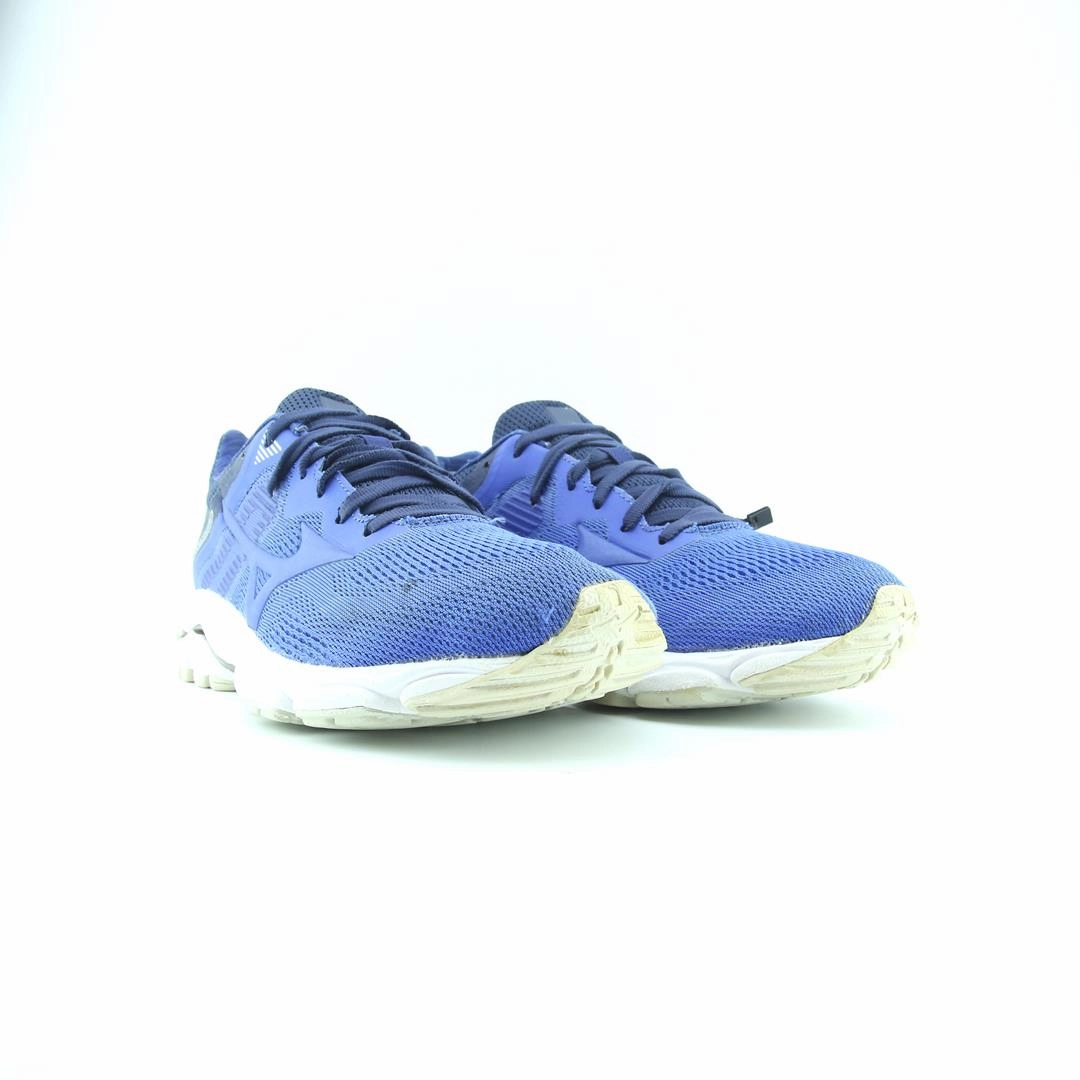 MIZUNO WAVE INSPIRE 16 Mizuno sport shoe styles