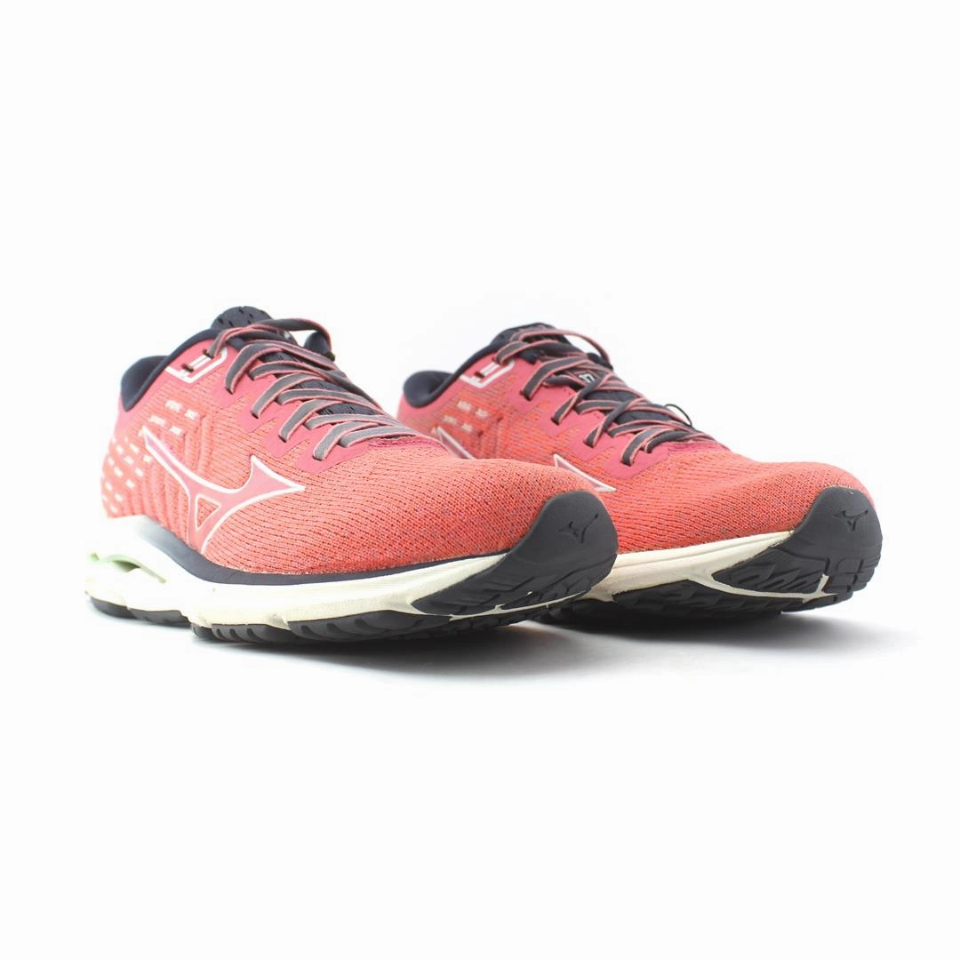 MIZUNO WAVE INSPIRE 17 Mizuno sport shoe styles