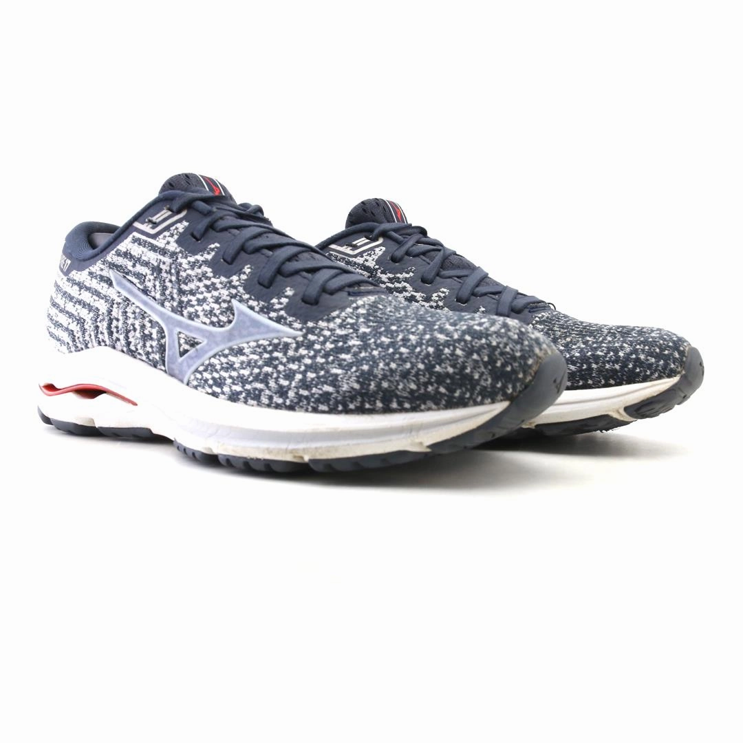 MIZUNO WAVE INSPIRE 17 Mizuno sport shoe styles