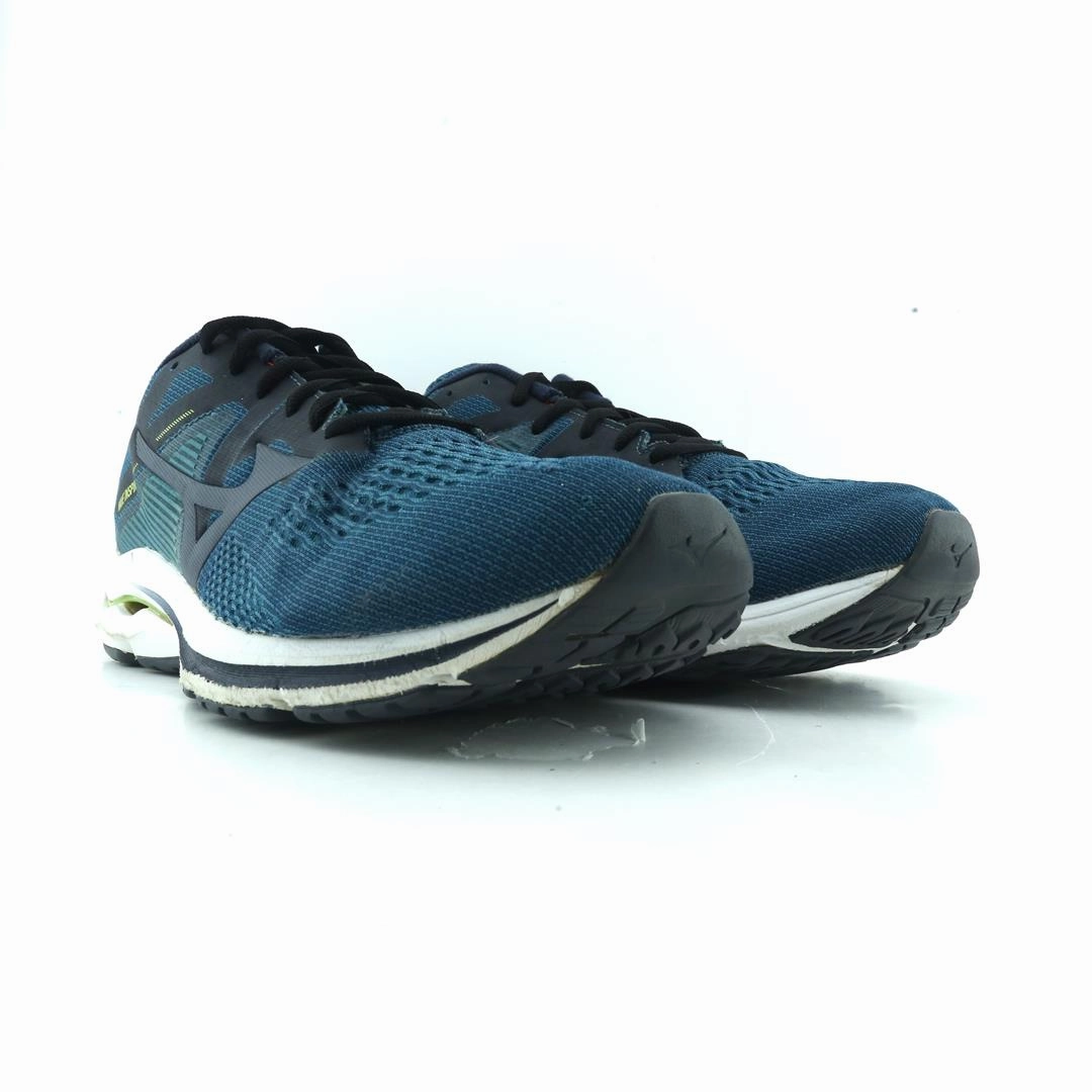MIZUNO WAVE INSPIRE 17 Mizuno sport shoe styles