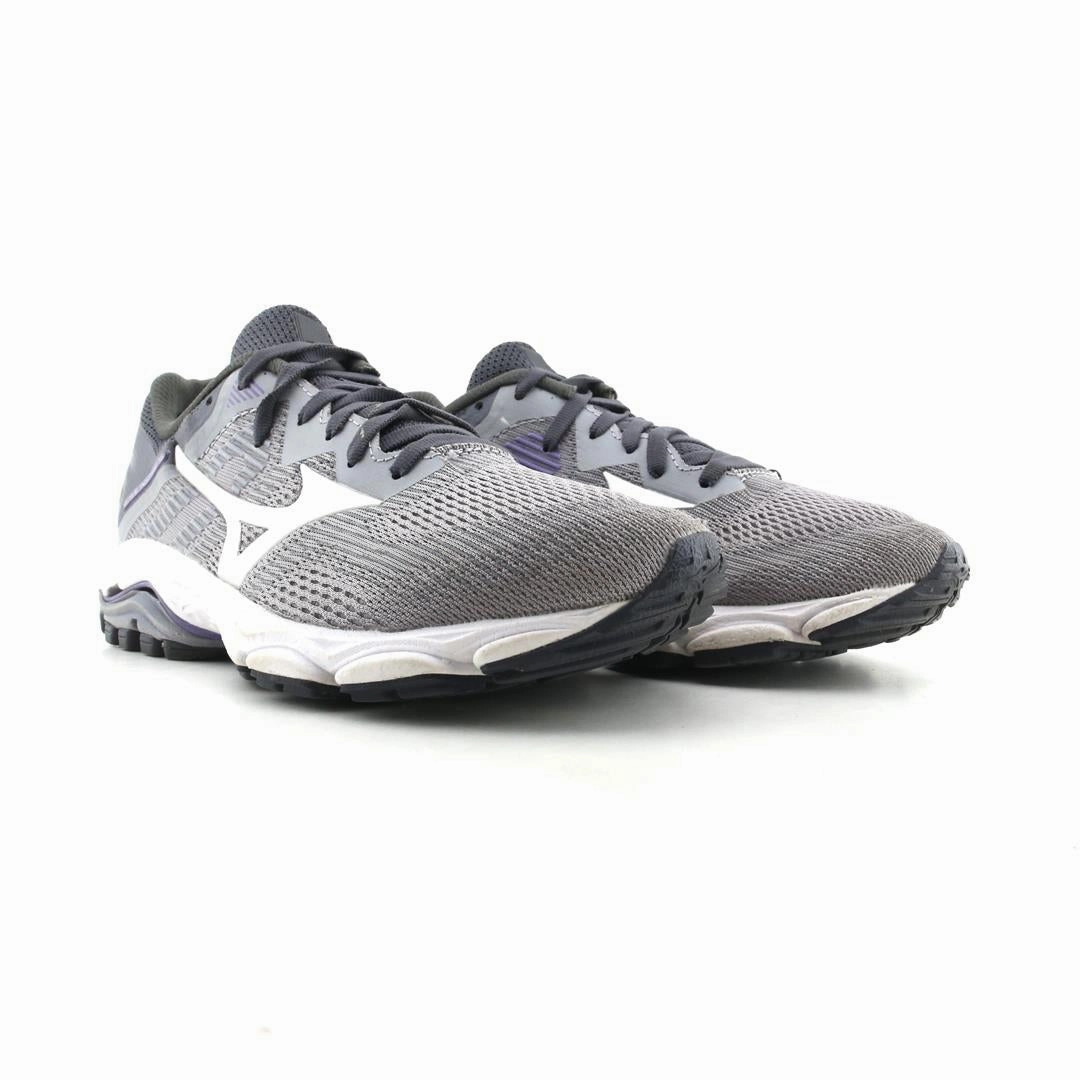 MIZUNO WAVE INSPIRE 17 Mizuno sport shoe styles