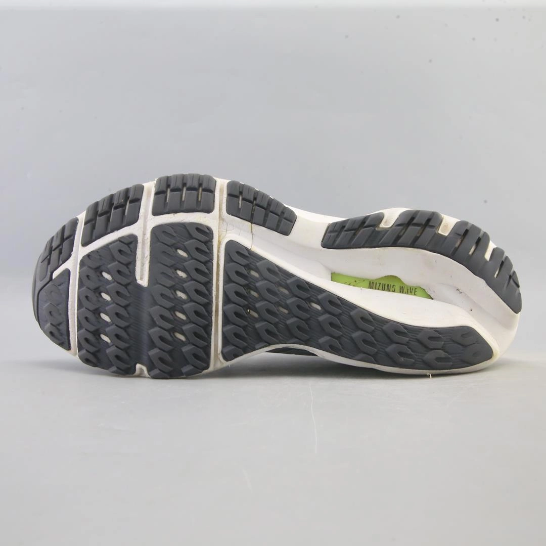 MIZUNO WAVE INSPIRE 18 Mizuno sport shoe styles