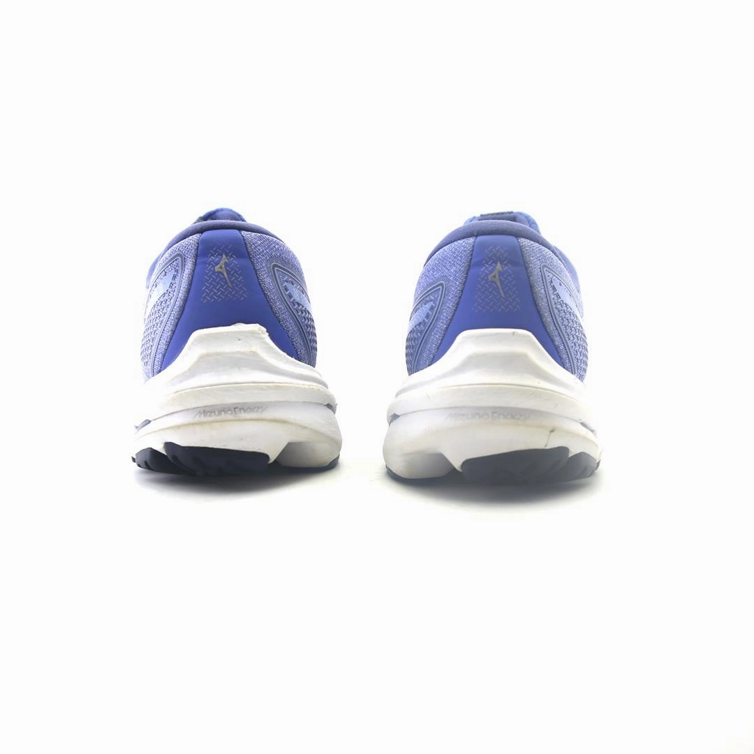 MIZUNO WAVE INSPIRE 18 Mizuno sport shoe styles