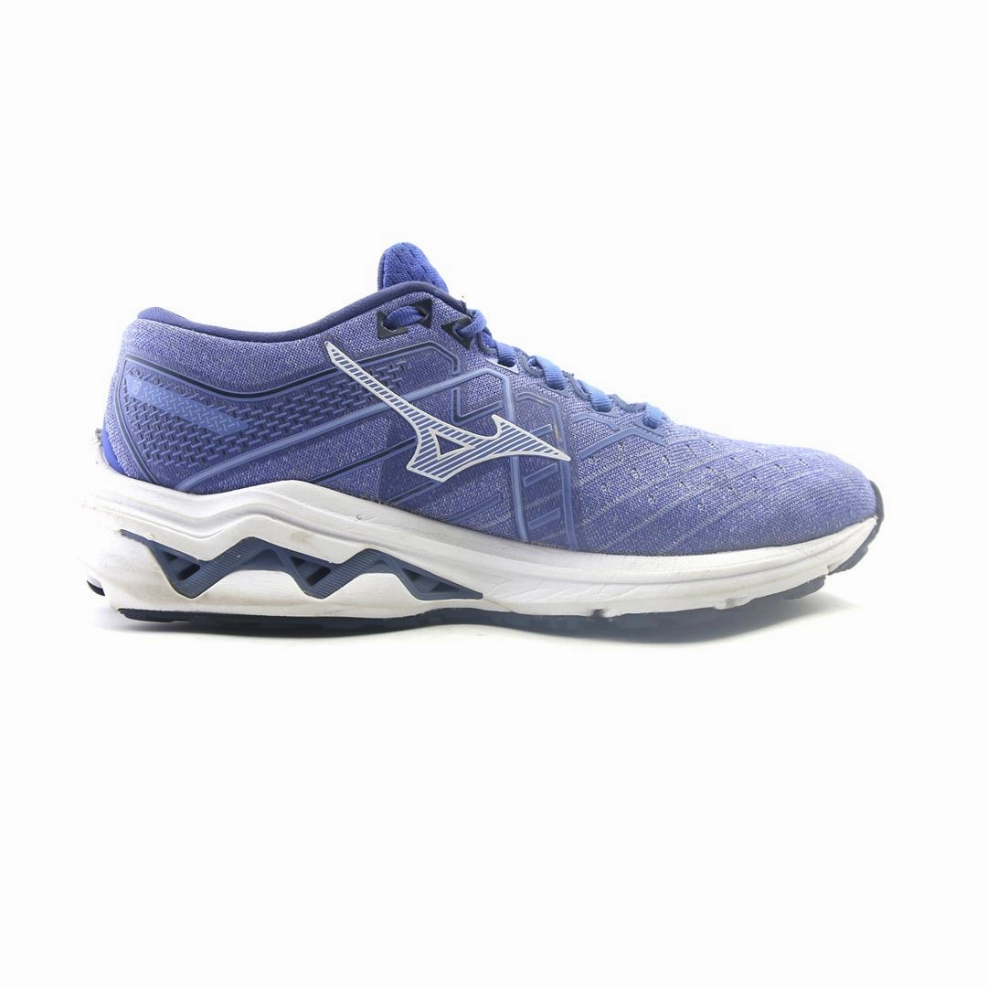 MIZUNO WAVE INSPIRE 18 Mizuno sport shoe styles