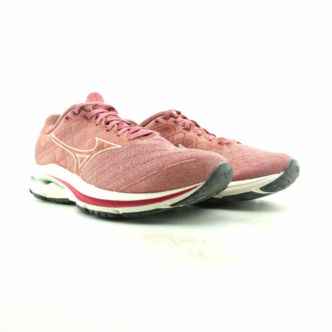 MIZUNO WAVE INSPIRE 18 Mizuno sport shoe styles