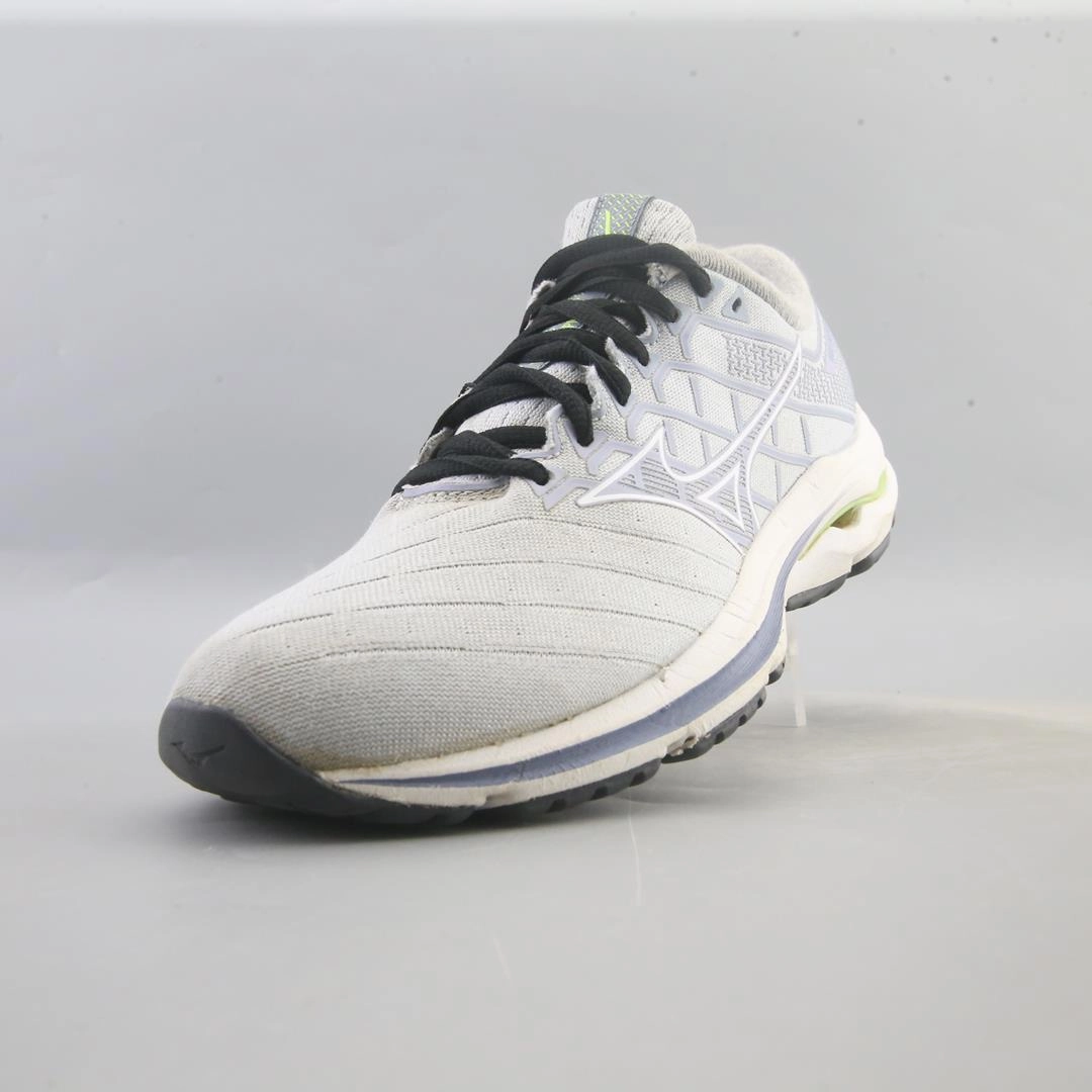 MIZUNO WAVE INSPIRE 18 Mizuno sport shoe styles