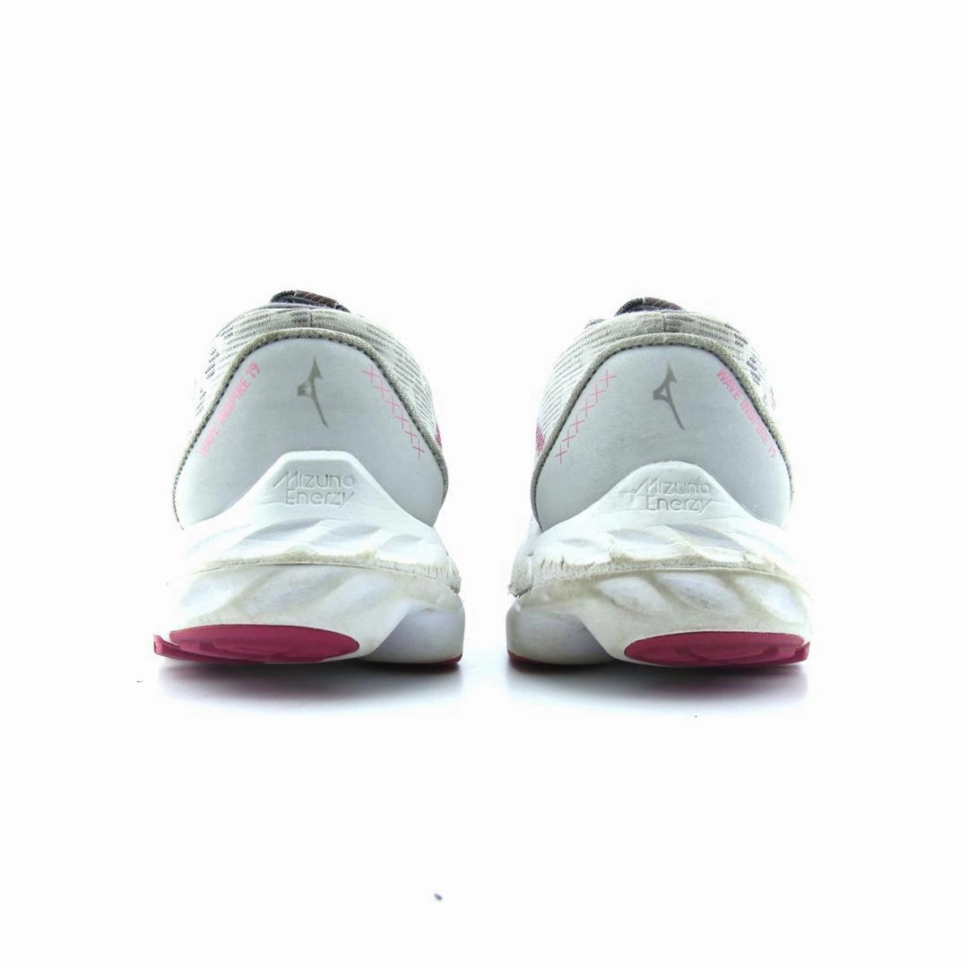 MIZUNO WAVE INSPIRE 19 Mizuno sport shoe styles