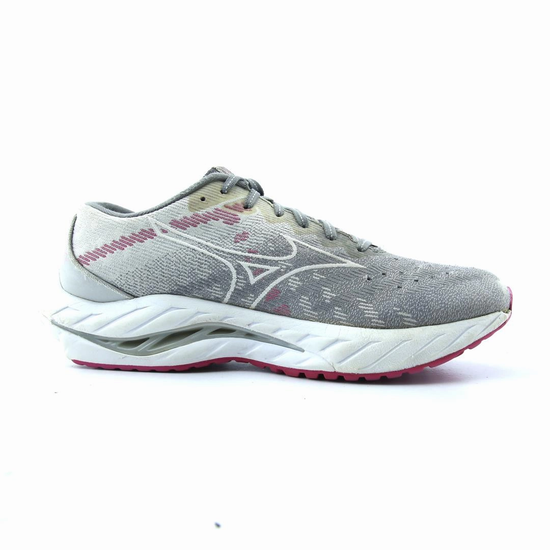 MIZUNO WAVE INSPIRE 19 Mizuno sport shoe styles