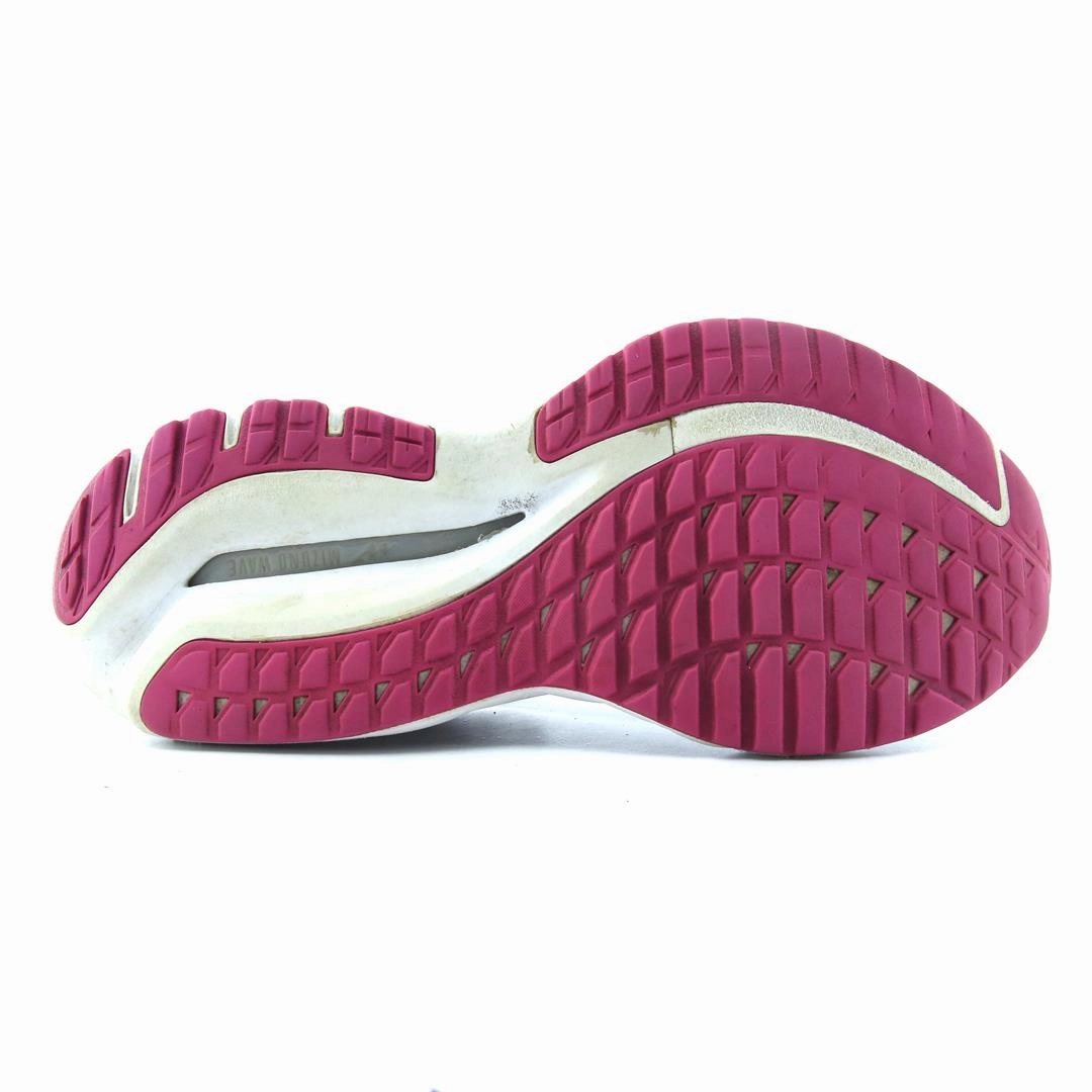 MIZUNO WAVE INSPIRE 19 Mizuno sport shoe styles