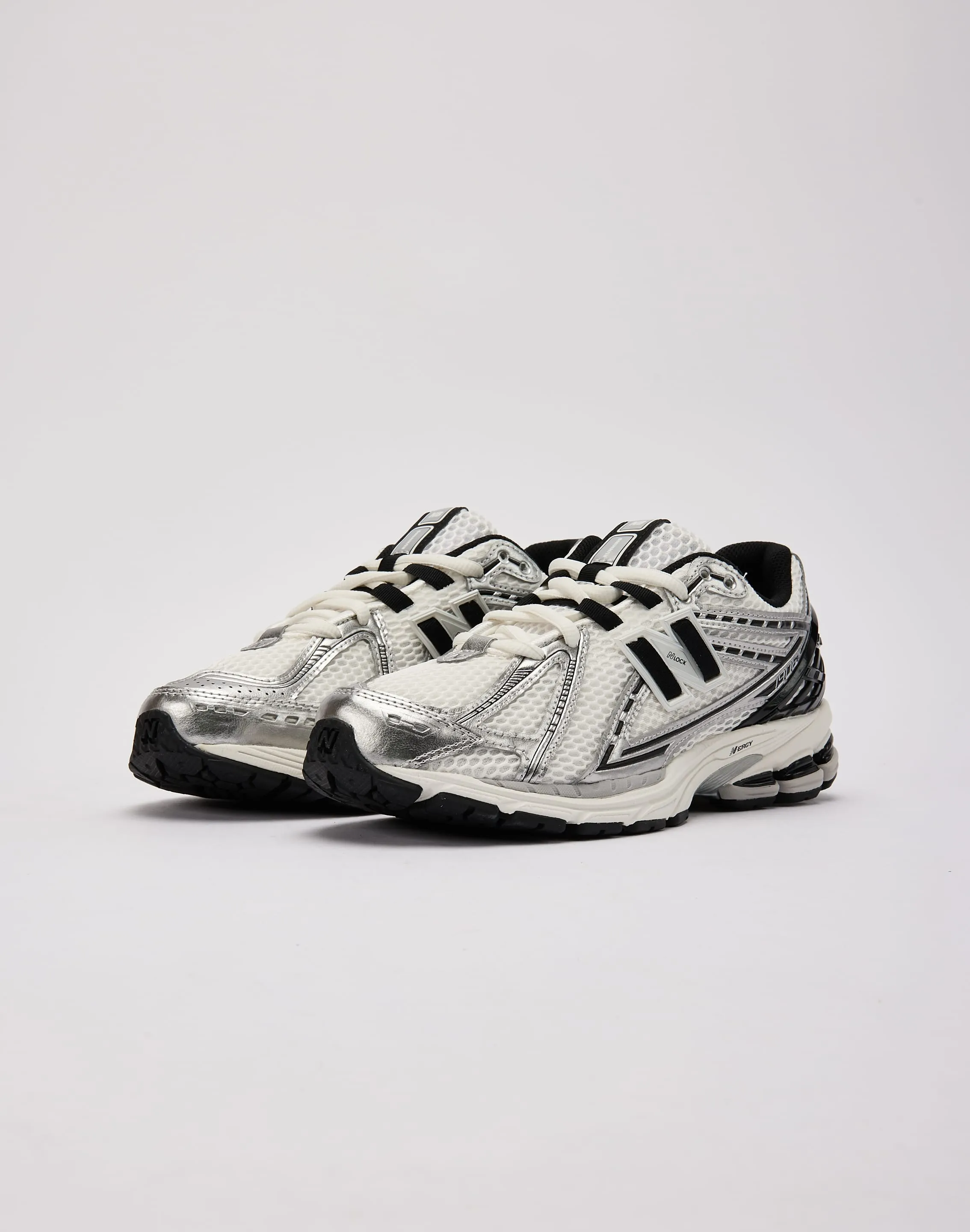 New Balance 1906R Cushioned Shoes