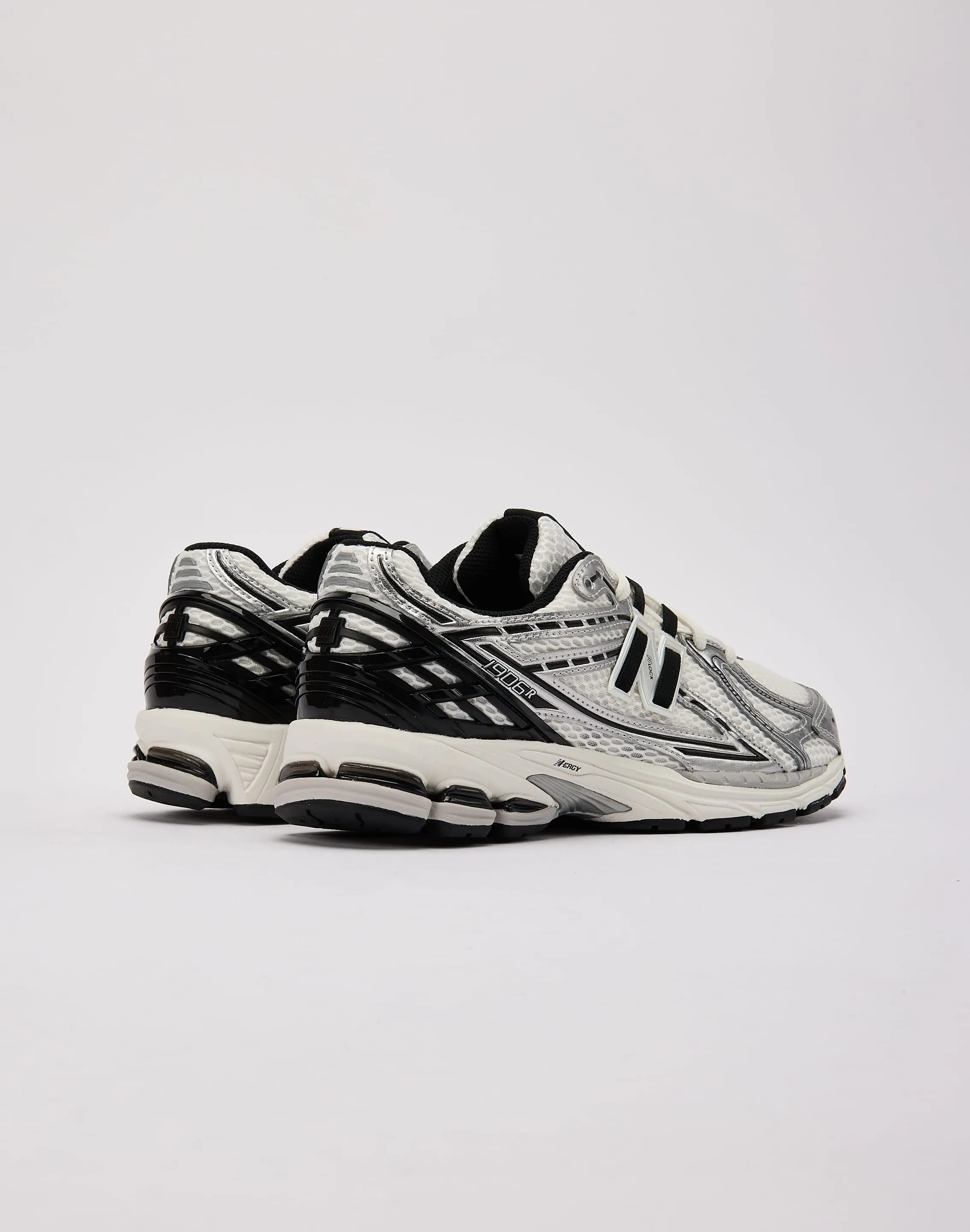 New Balance 1906R Cushioned Shoes