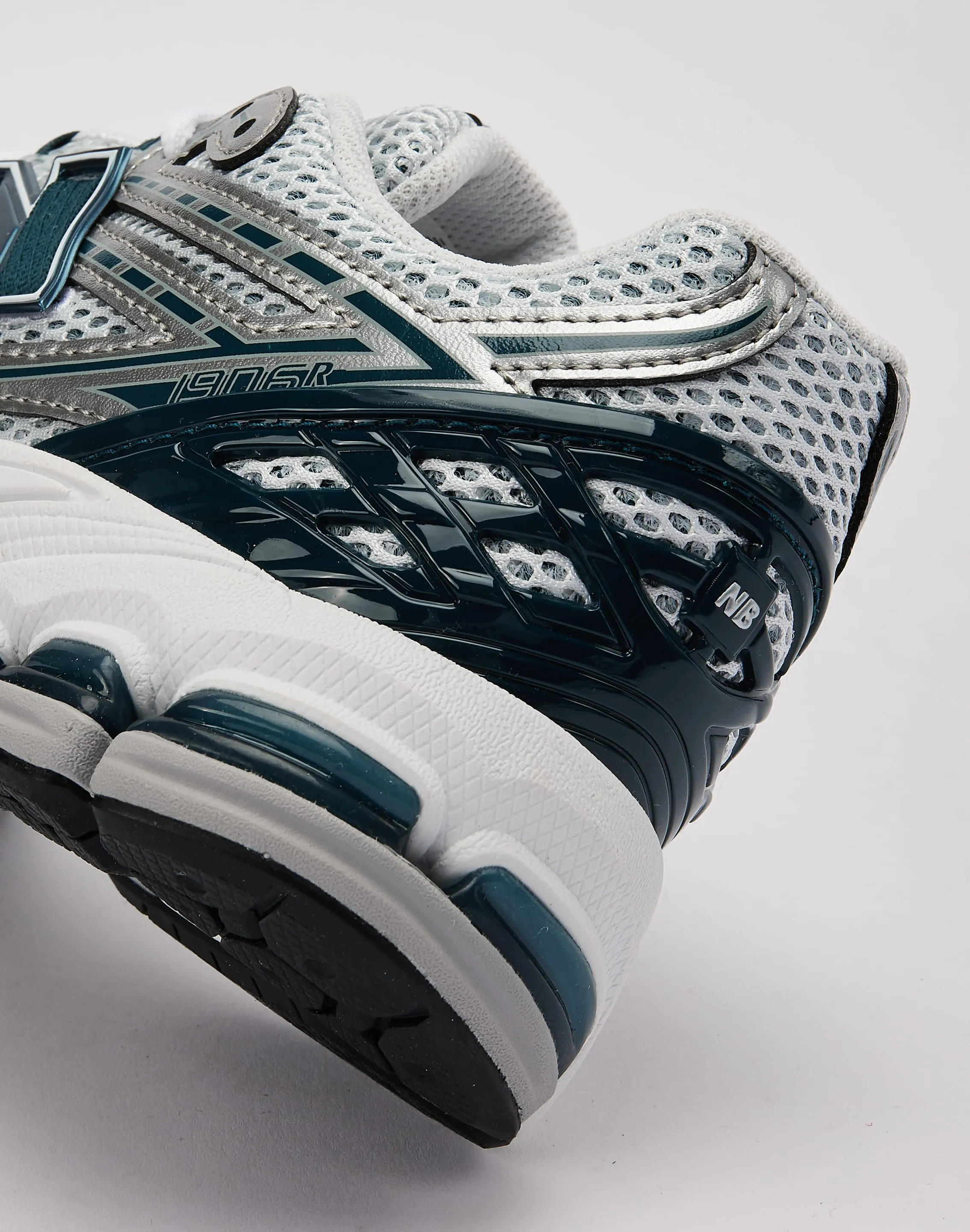 New Balance 1906R Grade-School Cushioned Shoes