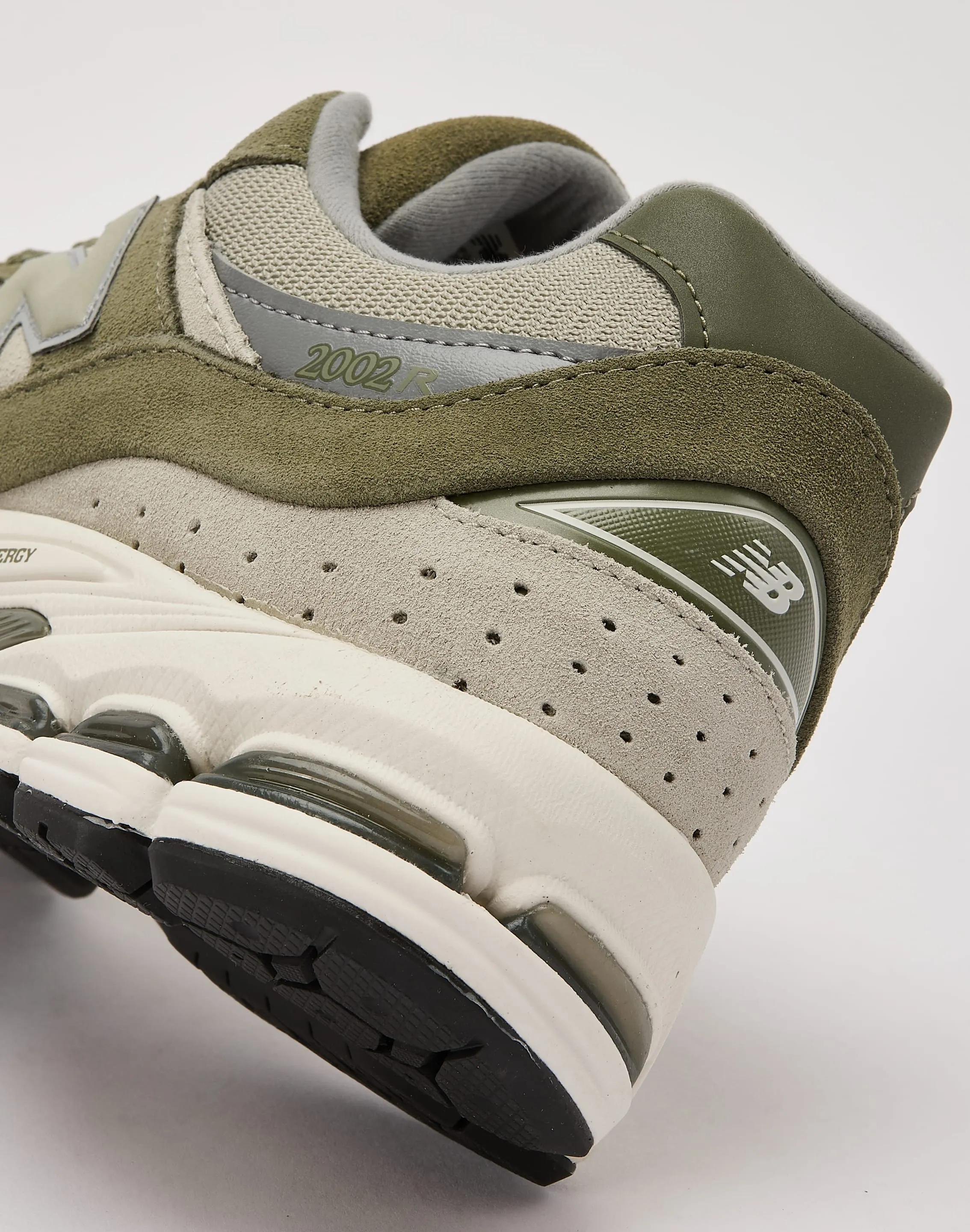 New Balance 2002R Cushioned Shoes