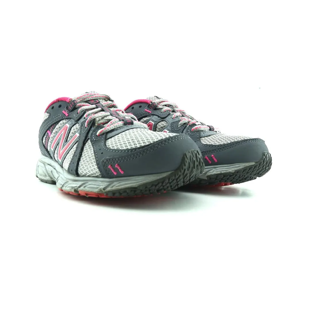 NEW BALANCE 402 New Balance casual shoe looks