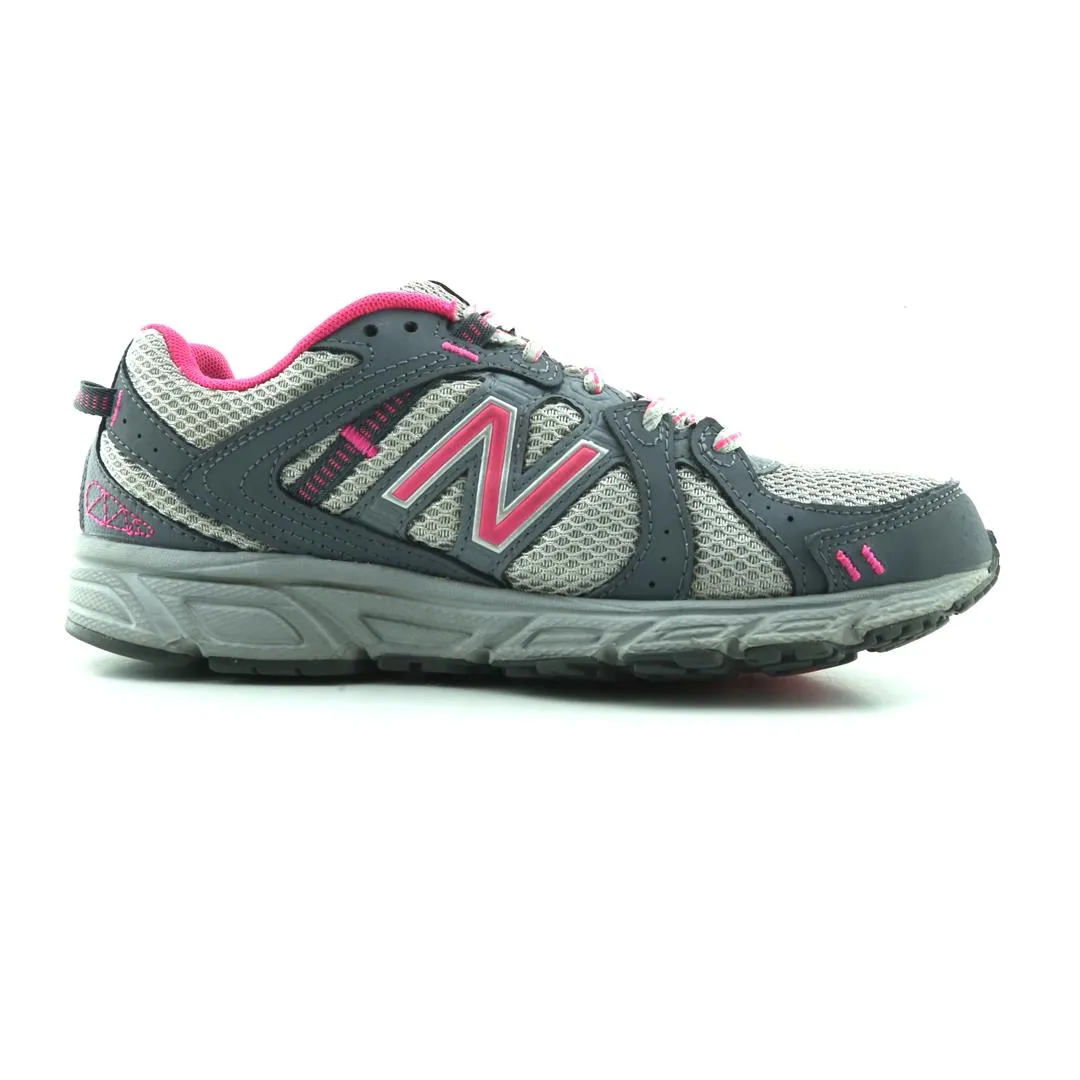 NEW BALANCE 402 New Balance casual shoe looks