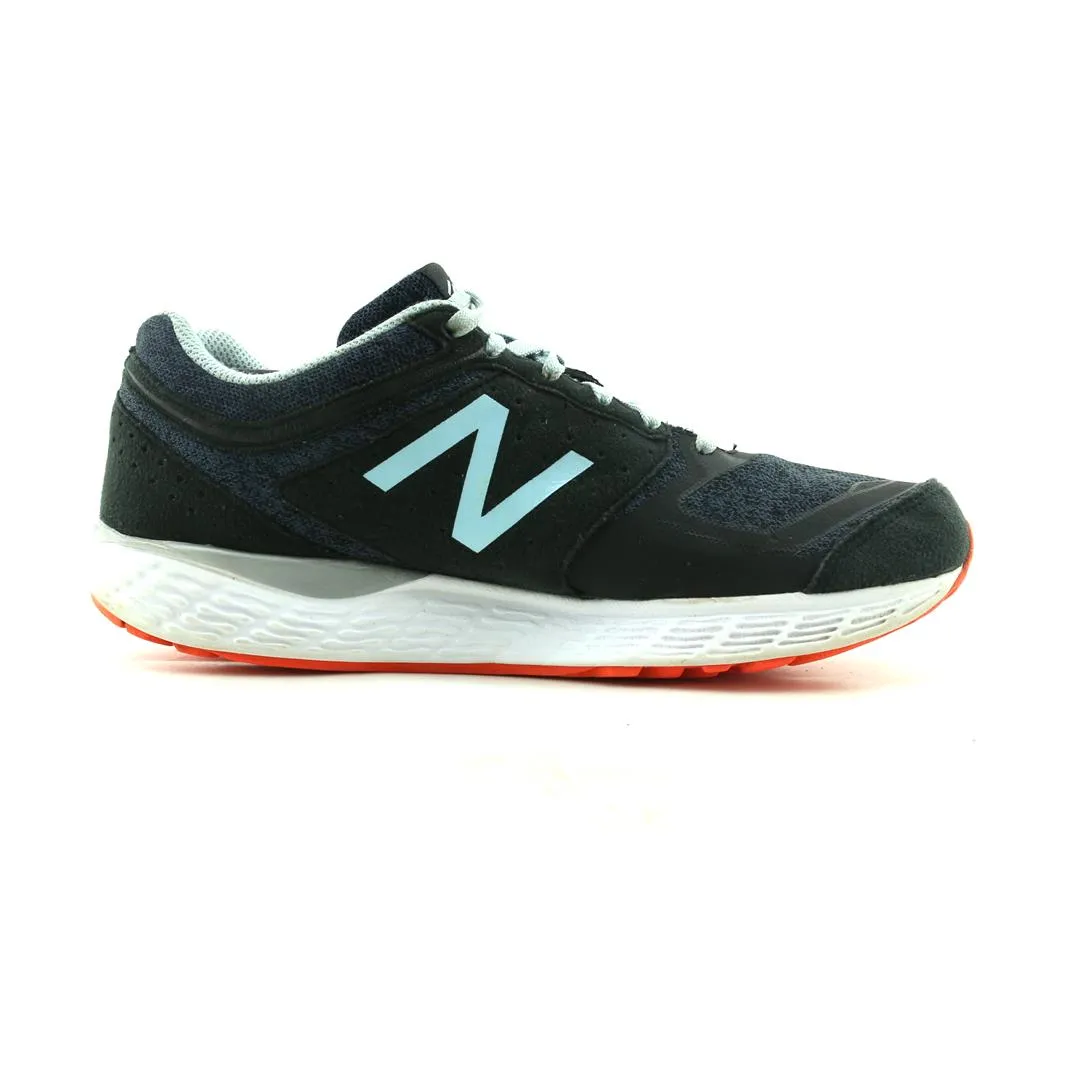 NEW BALANCE 520 V2 retro New Balance shoe shots