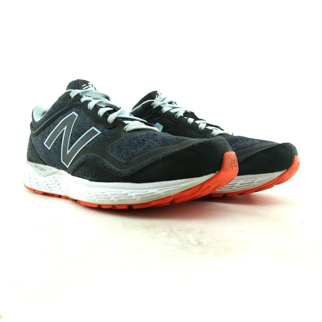 NEW BALANCE 520 V2 retro New Balance shoe shots