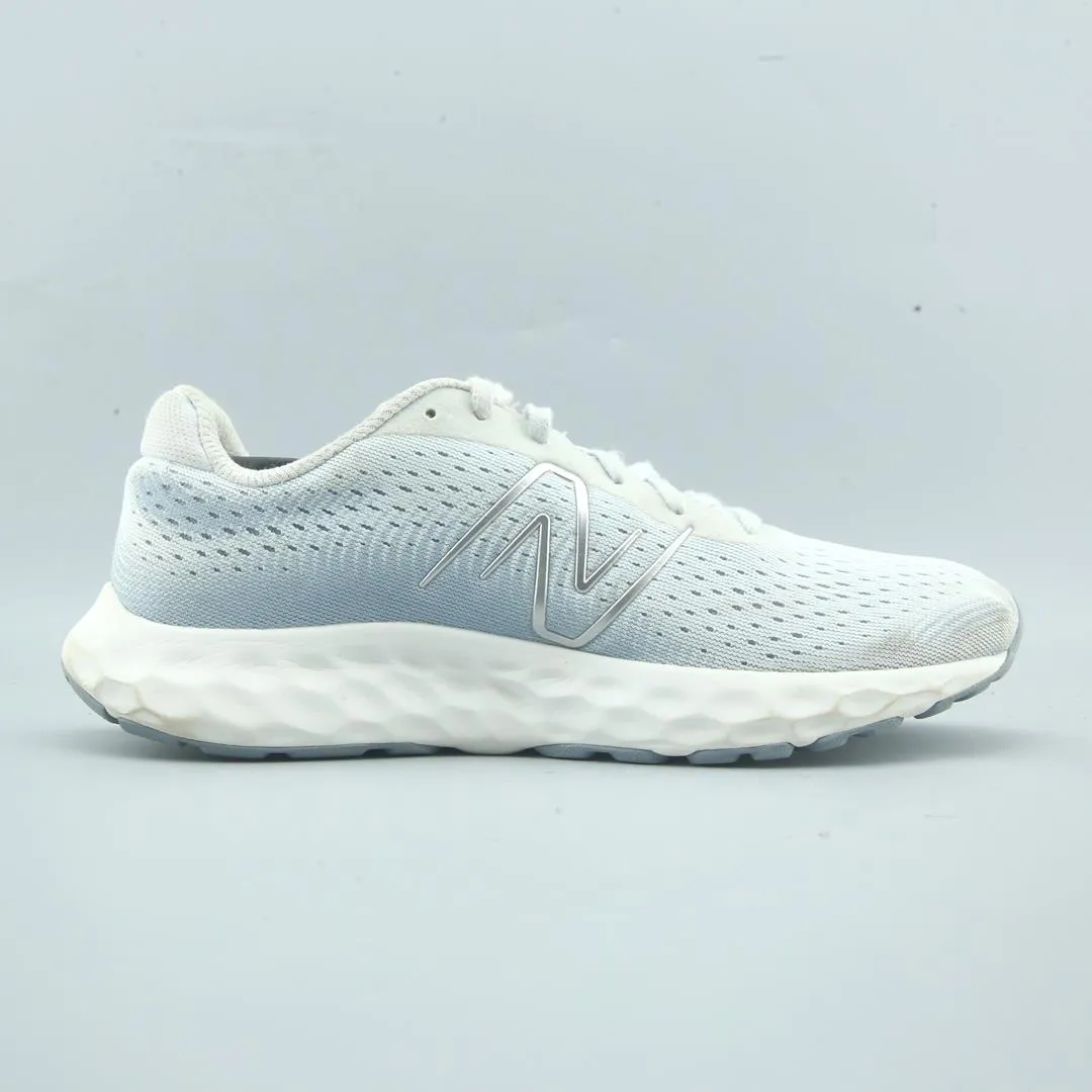 NEW BALANCE 520 V8 New Balance trainer visuals