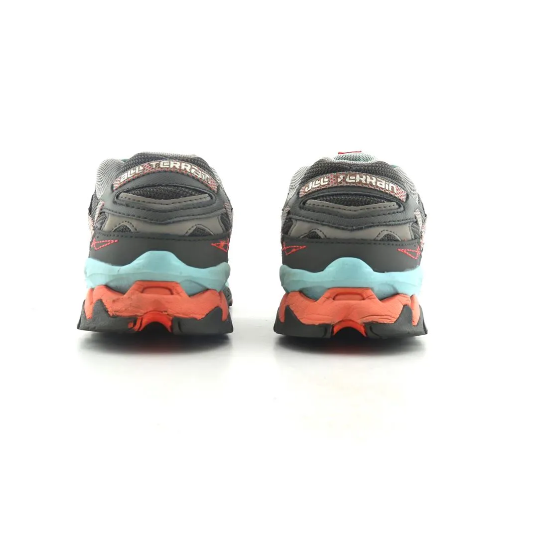 NEW BALANCE 570V2 New Balance casual shoe looks