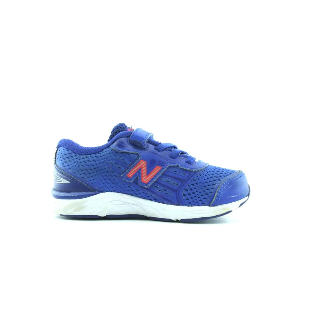 NEW BALANCE 680V5 stylish New Balance designs