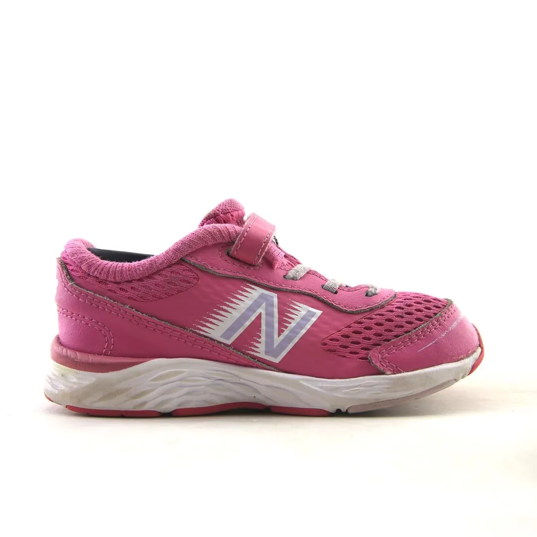 NEW BALANCE 680V6 New Balance casual shoe looks