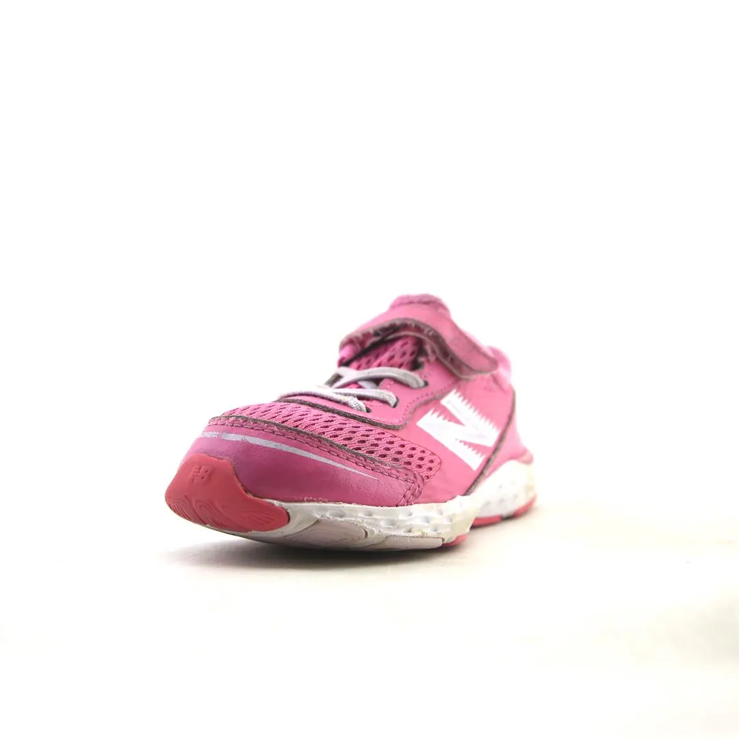 NEW BALANCE 680V6 New Balance casual shoe looks