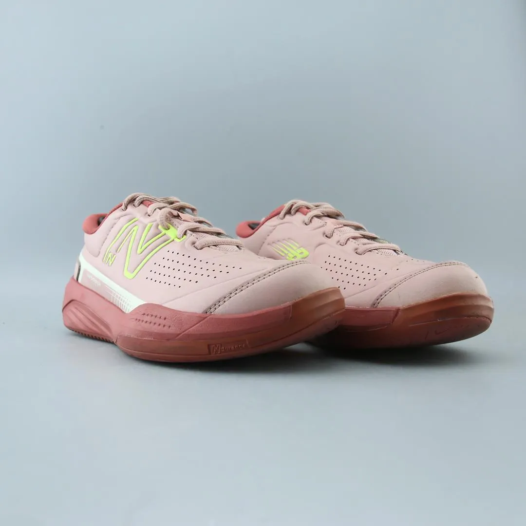 NEW BALANCE 696V5 stylish New Balance designs