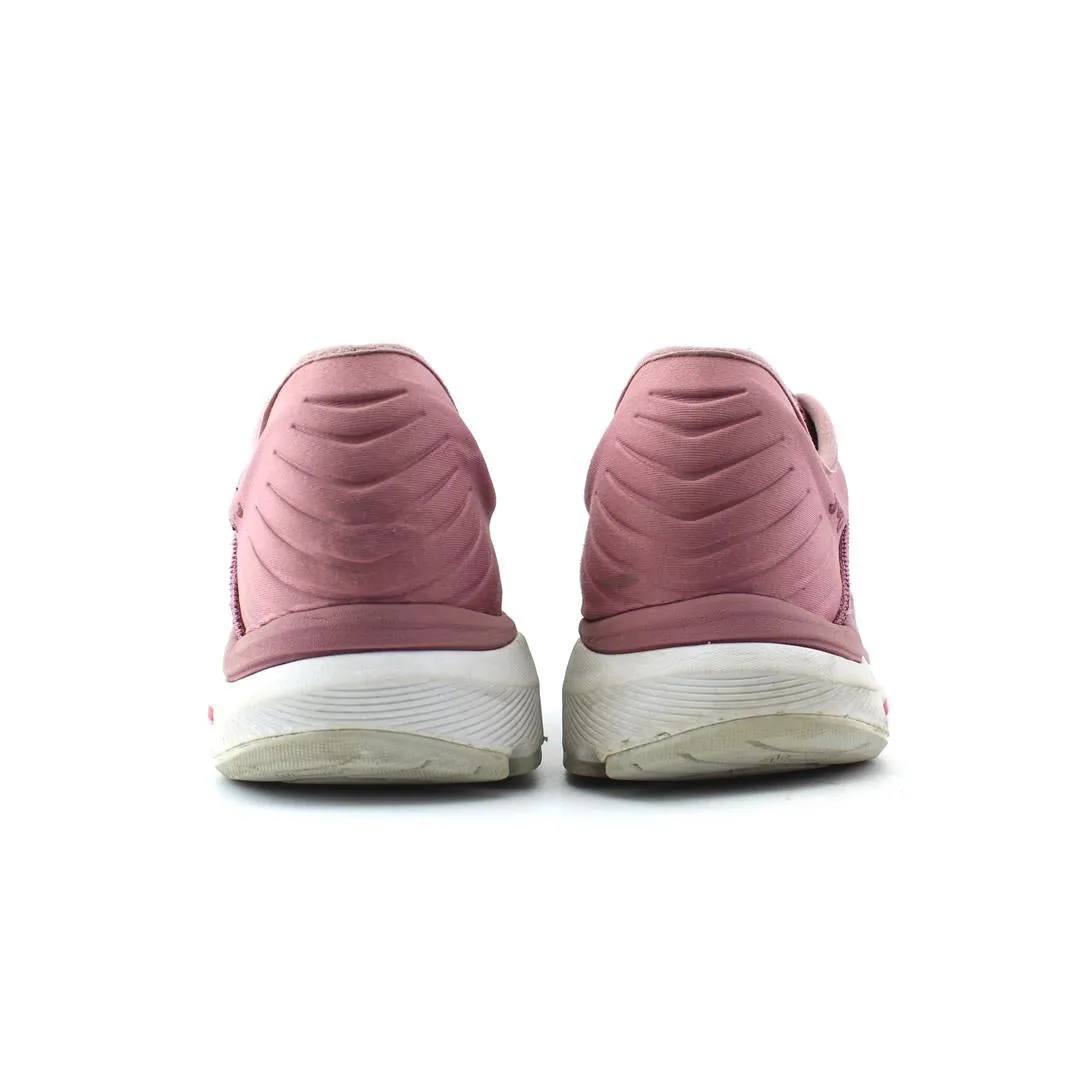 NEW BALANCE 860 V10 retro New Balance shoe shots