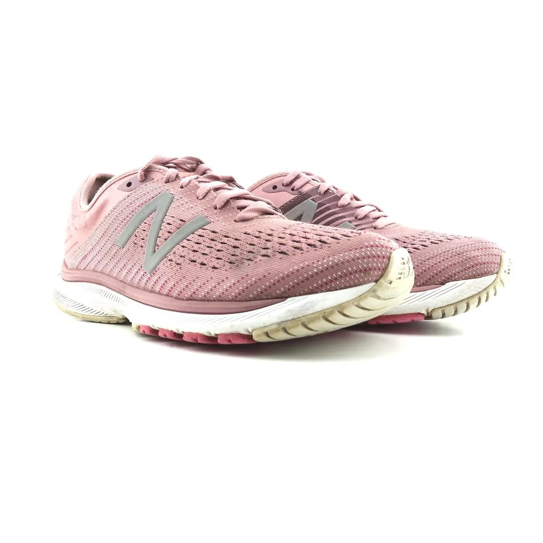 NEW BALANCE 860V10 New Balance casual shoe looks
