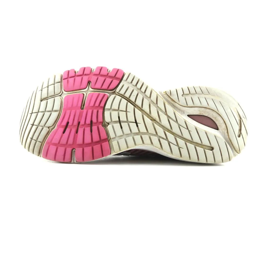 NEW BALANCE 860V10 New Balance casual shoe looks