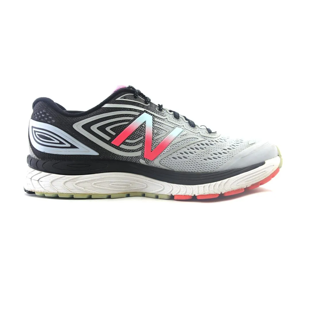 NEW BALANCE 880V7 retro New Balance shoe shots