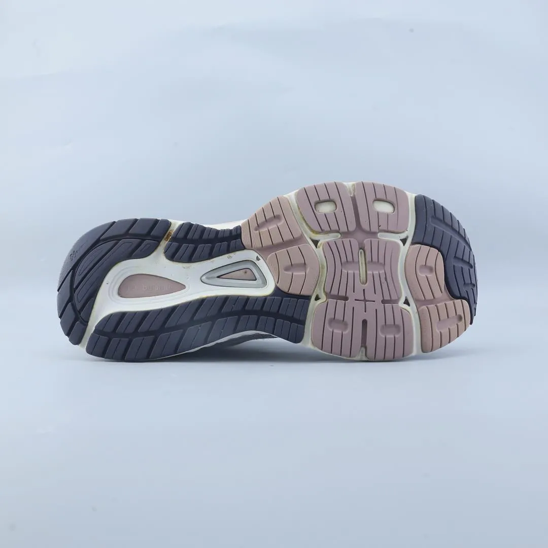NEW BALANCE 880V9 stylish New Balance designs