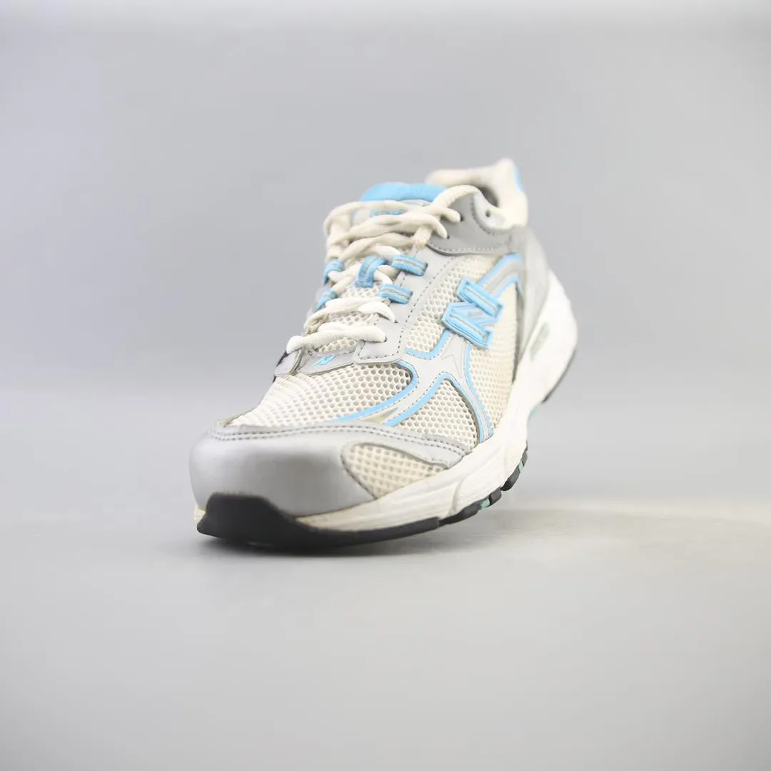 NEW BALANCE  883 New Balance casual shoe looks