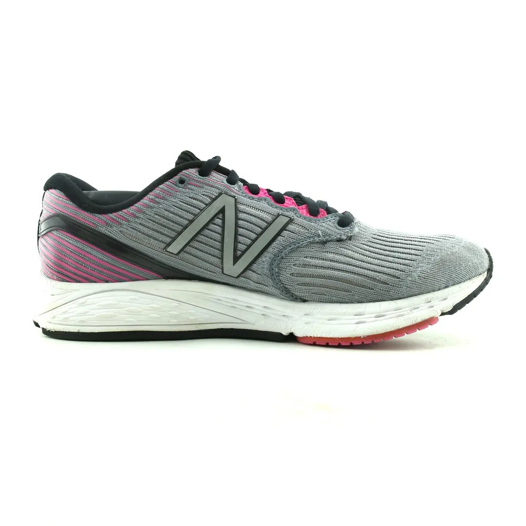 NEW BALANCE 890V6 retro New Balance shoe shots