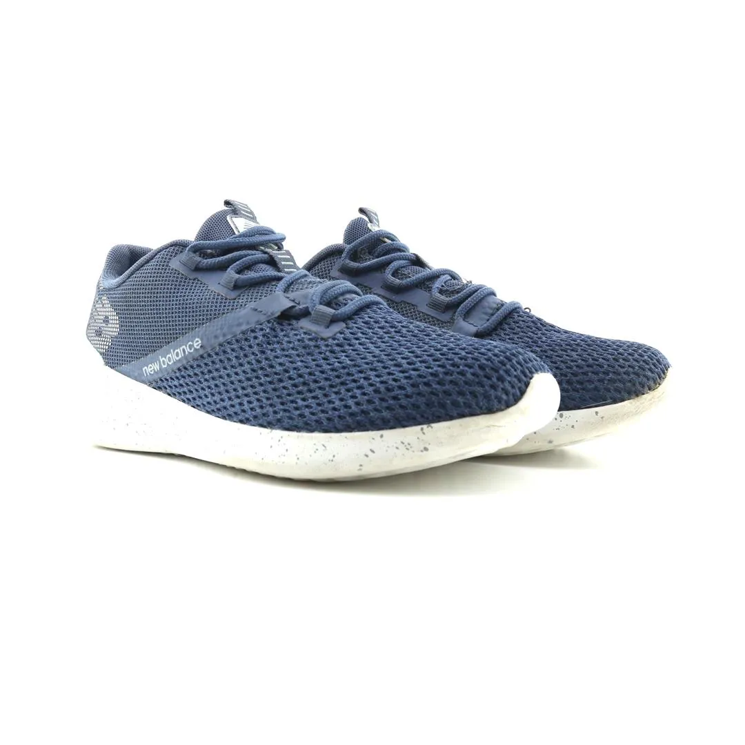 NEW BALANCE CUSH DISTRICT RUN V1 New Balance casual shoe looks