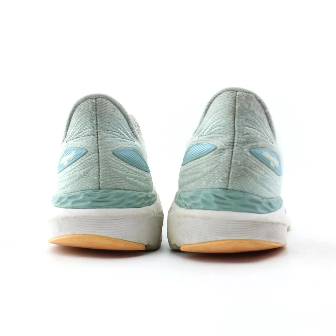 NEW BALANCE FRESH FOAM X 860 V12 retro New Balance shoe shots