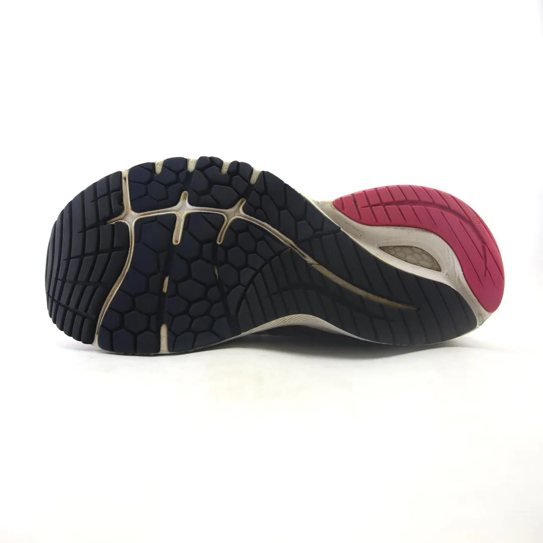 NEW BALANCE  FRESH FOAM X 860V12 retro New Balance shoe shots