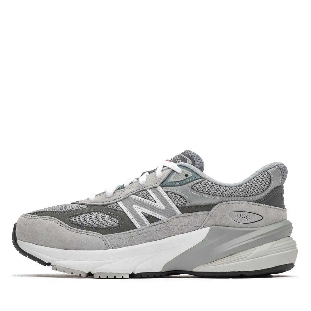 New Balance FuelCell 990v6 (GS) - Grey New Balance casual trainers with arch support