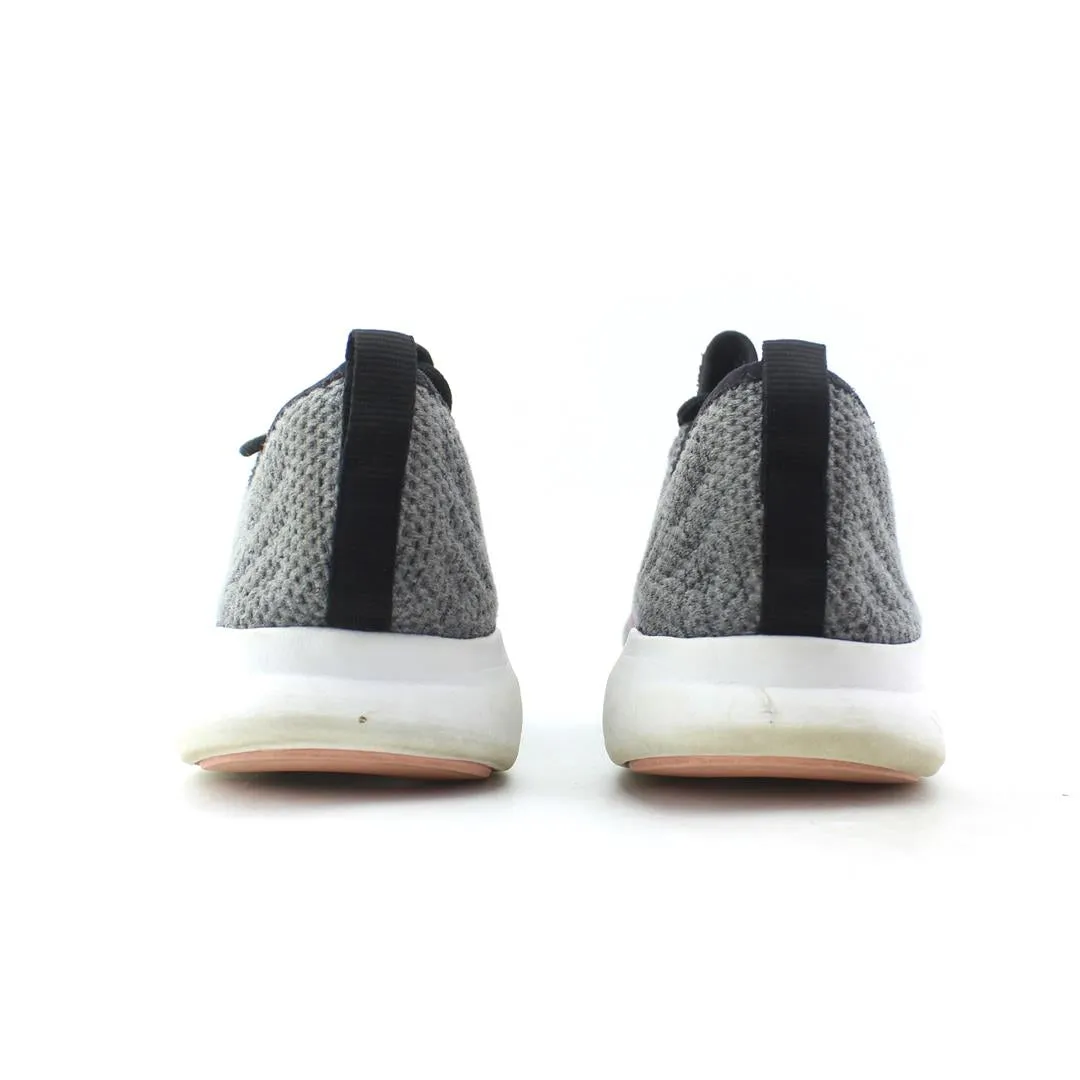 NEW BALANCE FUELCORE COAST V4 retro New Balance shoe shots