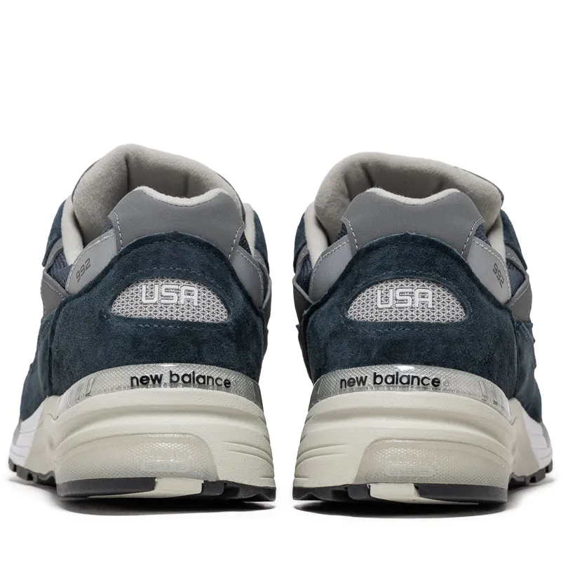 New Balance Made In USA 992 - Navy/Grey New Balance versatile casual sneakers