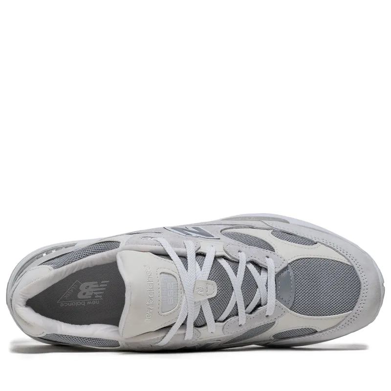 New Balance Made in USA 992 - White/Reflection New Balance versatile casual sneakers